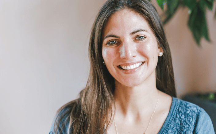 Une manager qui manage une collaboratrice en situation de handicap